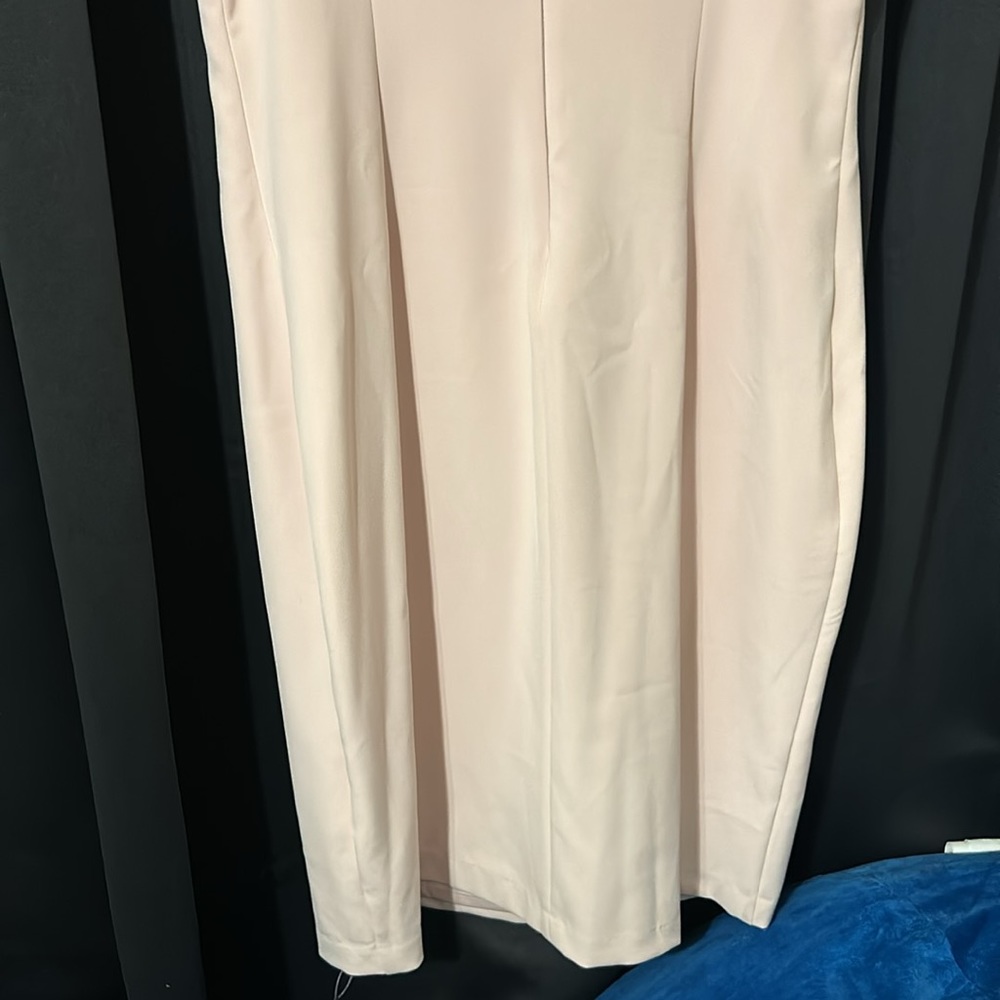Bold Element Spring dress - Picture 6 of 6